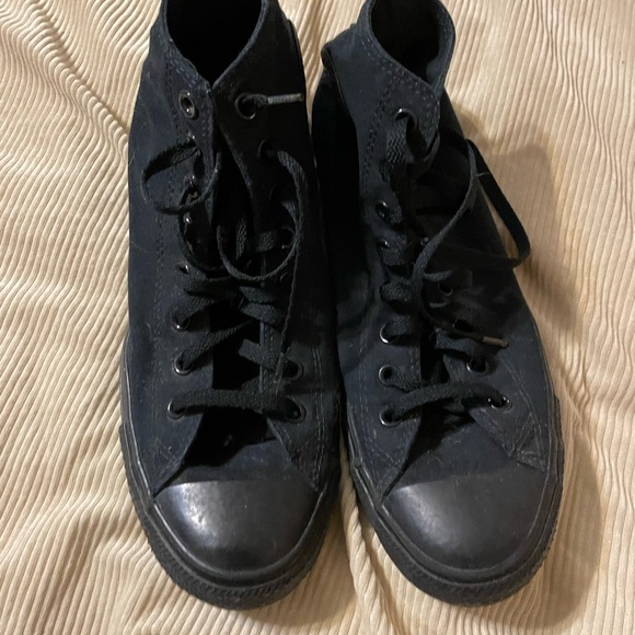 Converse - Picture 1 of 7
